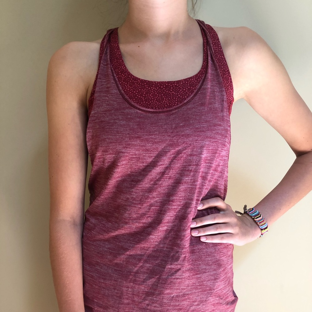 Lululemon tank top with attached sports bra